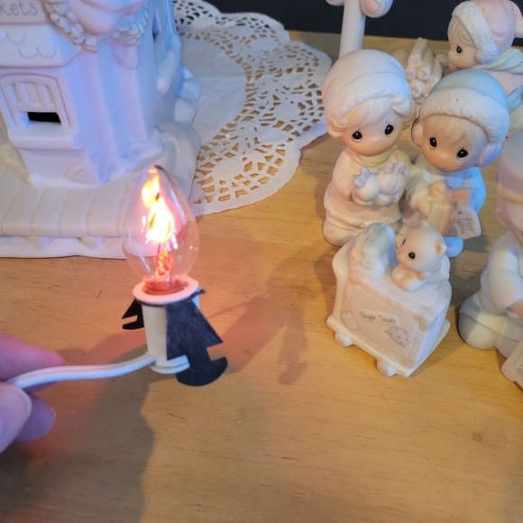 Vintage Sugar Town Train Set 6-pc Precious Moments Retired - Picture 12 of 14